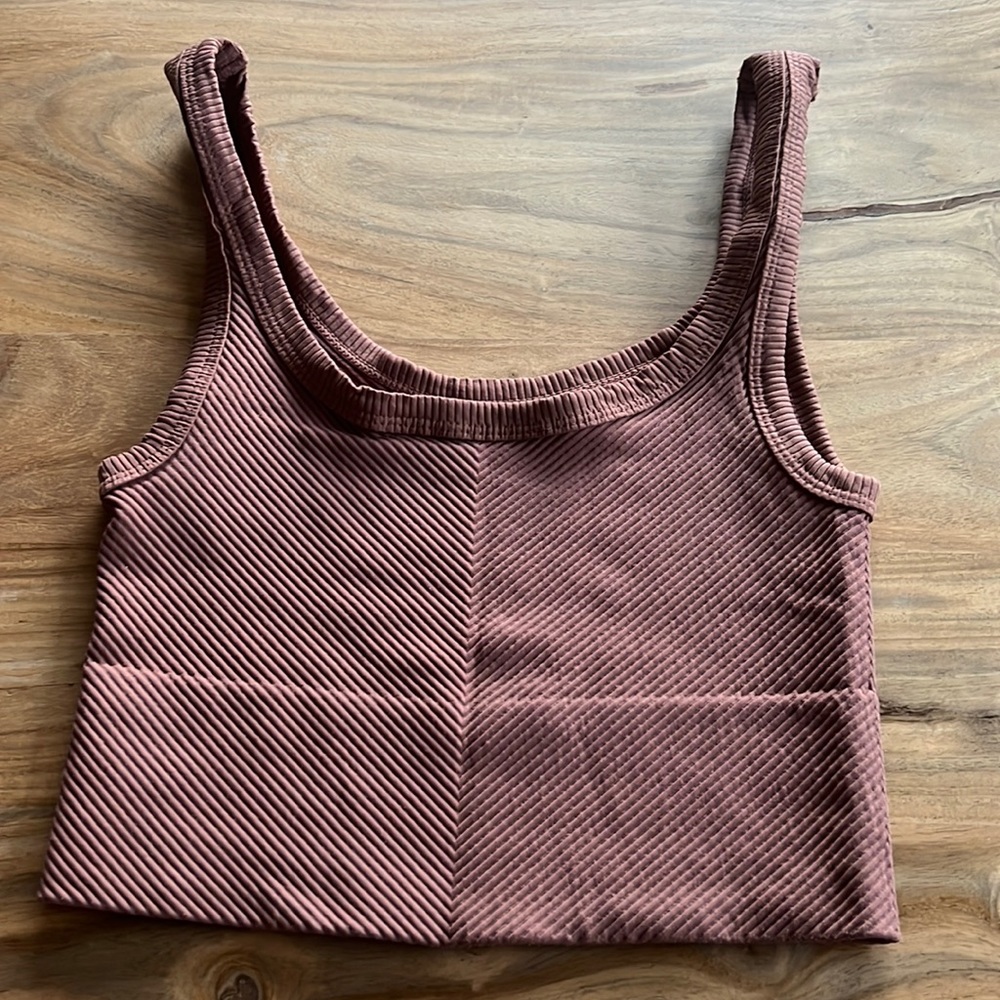 Brown cropped tank top